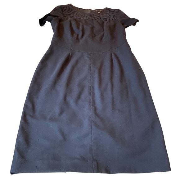 Brooks Brothers navy Fitted/Tailored Dress Lace Inserts-Size 12/More of a 10 - Picture 8 of 13